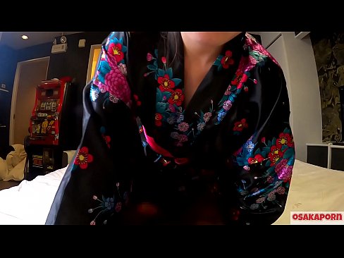 ❤️ Jong cosplay-meisie hou van seks tot orgasme met 'n spuit in 'n perdevrou en 'n blowjob. Asiatiese meisie met harige poes en pragtige tiete in tradisionele Japannese kostuum in amateurvideo wat masturbasie met fokspeelgoed wys. Sakura 3 OSAKAPORN. ️  Seks op af.milf-nut-net.ru ❌️❤